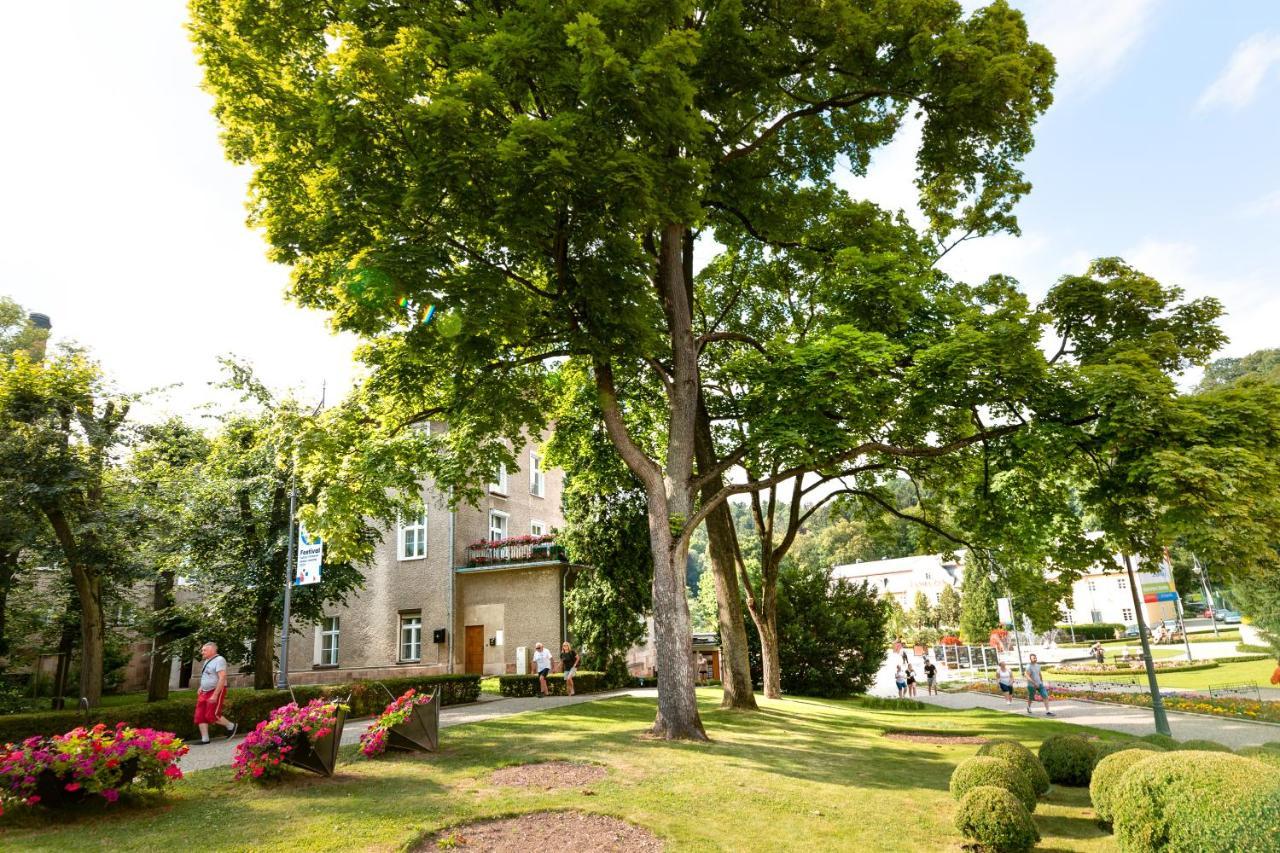 Apartament Przy Parku Kudowa-Zdrój Exterior foto